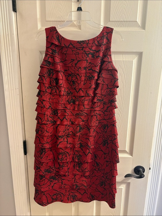 Dresses & Skirts - Sleeveless Red Floral Ruffle Midi Dress